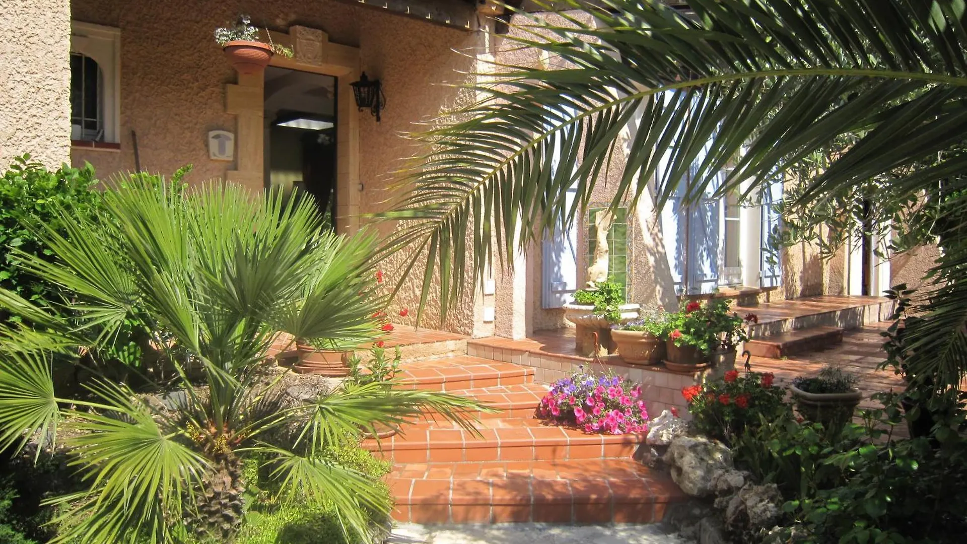 La Villa Les Hespérides Grimaud Francia